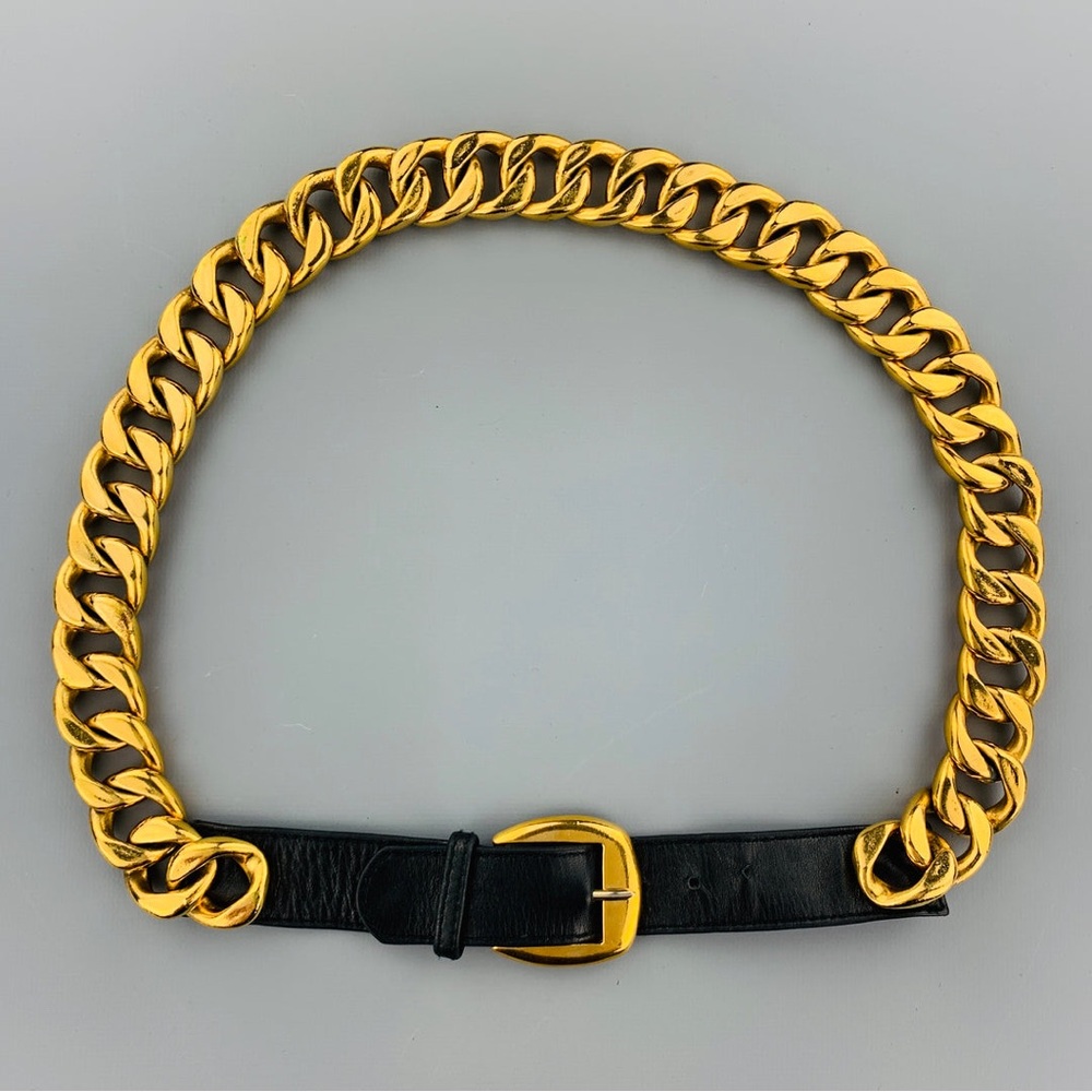 CHANEL 24K gold plated vintage Belt